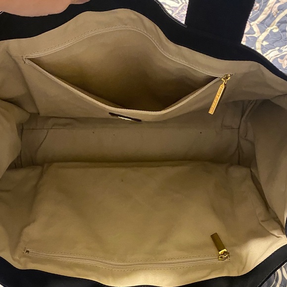 Tory Burch Black Tote Bag with matching wallet - Picture 2 of 4